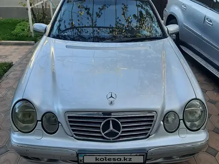 Mercedes-Benz E 220 2000 года за 3 600 000 тг. в Шымкент