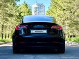 Tesla Model 3 2018 года за 10 900 000 тг. в Астана – фото 5