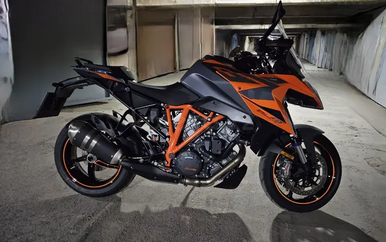 KTM  1290 Super Duke GT 2023 года за 9 000 000 тг. в Алматы