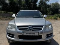 Volkswagen Touareg 2007 года за 6 300 000 тг. в Алматы