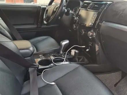 Toyota 4Runner 2019 года за 14 500 000 тг. в Актау – фото 3