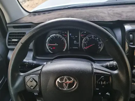 Toyota 4Runner 2019 года за 14 500 000 тг. в Актау – фото 6