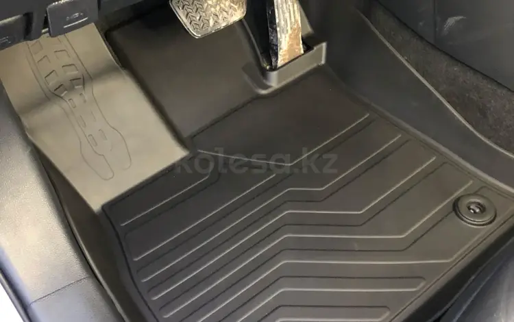 Коврики резиновые 3D LUX для Toyota Rav4 (2018-н. В.) за 35 000 тг. в Шымкент