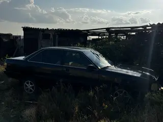 Audi 100