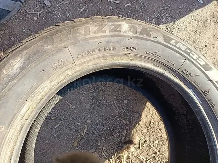 Шины 225/55 R16 — "Bridgestone Blizzak LM-32" (Польша), зимние, в за 50 000 тг. в Астана – фото 7
