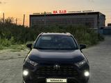 Toyota RAV4 2021 года за 14 500 000 тг. в Актау