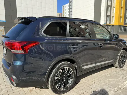 Mitsubishi Outlander 2021 года за 13 000 000 тг. в Астана – фото 2