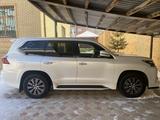 Lexus LX 570 2021 годаүшін58 500 000 тг. в Караганда – фото 2