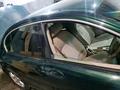 Стекла ягуар x-type 2002г за 22 000 тг. в Актобе – фото 2