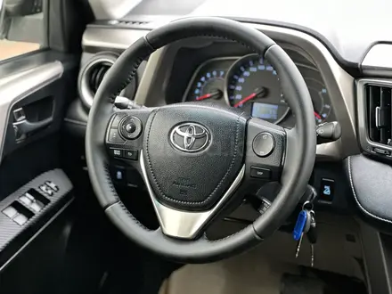 Toyota RAV4 2014 года за 10 900 000 тг. в Актобе – фото 23