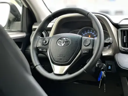 Toyota RAV4 2014 года за 10 900 000 тг. в Актобе – фото 24