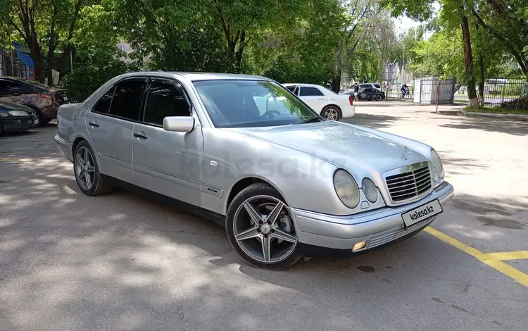 Mercedes-Benz E 320 1998 года за 3 400 000 тг. в Алматы