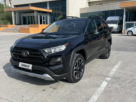 Toyota RAV4 2020 года за 12 300 000 тг. в Актау