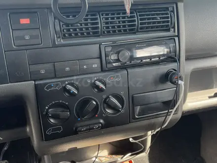 Volkswagen Multivan 1996 года за 6 300 000 тг. в Костанай – фото 12