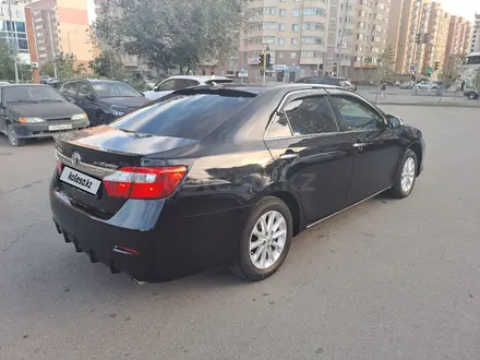 Toyota Camry 2014 года за 10 500 000 тг. в Астана – фото 12