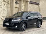 Toyota Highlander 2019 года за 17 150 000 тг. в Шымкент – фото 4