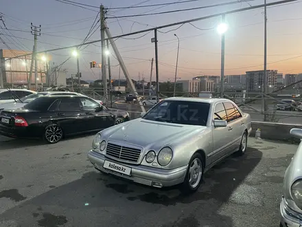 Mercedes-Benz E 230 1996 года за 2 450 000 тг. в Шымкент – фото 9