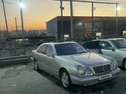 Mercedes-Benz E 230 1996 года за 2 450 000 тг. в Шымкент – фото 8