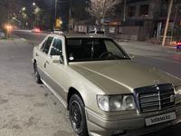 Mercedes-Benz E 230 1991 года за 1 900 000 тг. в Шымкент