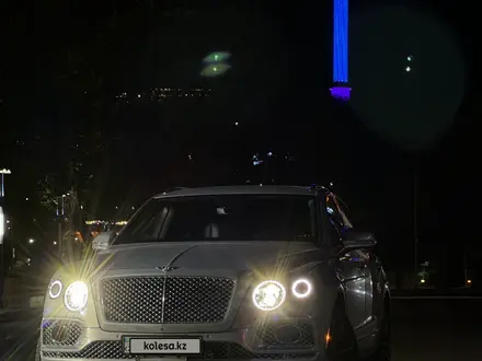 Bentley Bentayga 2018 года за 69 000 000 тг. в Алматы – фото 3