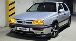Volkswagen Golf 1997 года за 2 850 000 тг. в Алматы