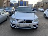 Volkswagen Touareg 2007 года за 4 700 000 тг. в Актобе