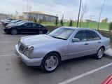 Mercedes-Benz E 320 1997 годаүшін3 600 000 тг. в Астана – фото 2