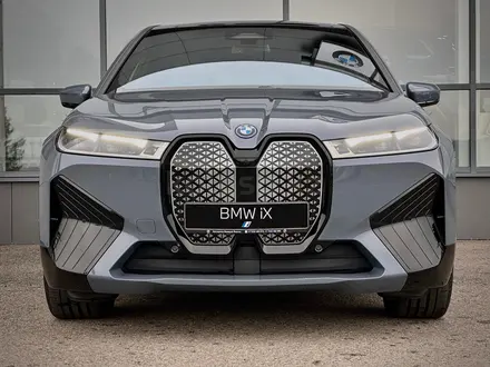 BMW iX 2023 года за 61 257 000 тг. в Павлодар – фото 2