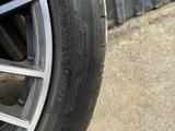 Комплект шин лето зима от Porsche Cayenne двух 2022-го года за 1 000 000 тг. в Алматы – фото 3