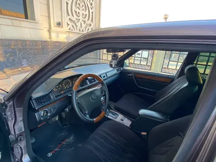 Mercedes-Benz E 230 1991 года за 2 200 000 тг. в Шымкент – фото 9