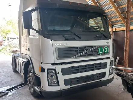 Volvo  FM 2007 года за 15 000 000 тг. в Астана