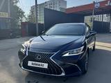 Lexus ES 200 2022 годаүшін16 500 000 тг. в Алматы – фото 2