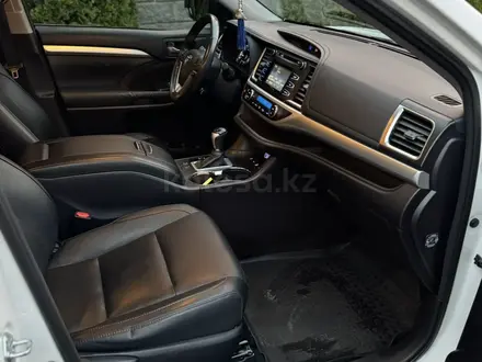 Toyota Highlander 2014 года за 16 500 000 тг. в Алматы – фото 12