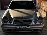 Mercedes-Benz E 320 1996 года за 2 800 000 тг. в Алматы