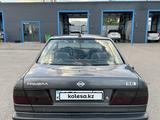 Nissan Primera 1992 года за 450 000 тг. в Астана – фото 2