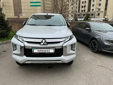 Mitsubishi L200 2020 года за 14 800 000 тг. в Алматы