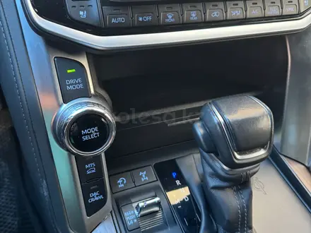 Toyota Land Cruiser 2023 года за 53 900 000 тг. в Астана – фото 24