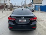 Hyundai Elantra 2015 года за 3 500 000 тг. в Атырау – фото 4