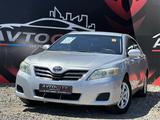 Toyota Camry 2010 года за 7 100 000 тг. в Атырау