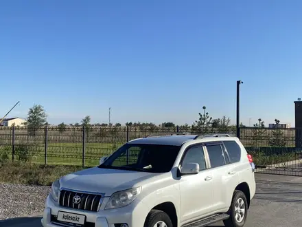 Toyota Land Cruiser Prado 2009 года за 13 000 000 тг. в Актобе – фото 2