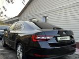 Skoda Superb 2019 года за 15 500 000 тг. в Алматы – фото 5