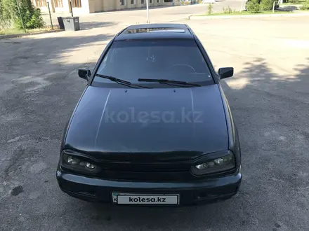 Volkswagen Golf 1994 года за 1 400 000 тг. в Шымкент