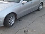 Mercedes-Benz E 240 2002 годаүшін3 600 000 тг. в Костанай – фото 4