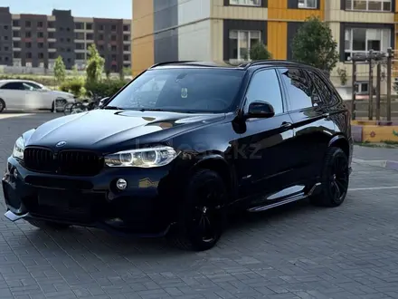BMW X5 2018 года за 19 500 000 тг. в Атырау – фото 2