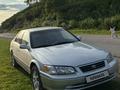Toyota Camry 2001 года за 4 100 000 тг. в Усть-Каменогорск – фото 2
