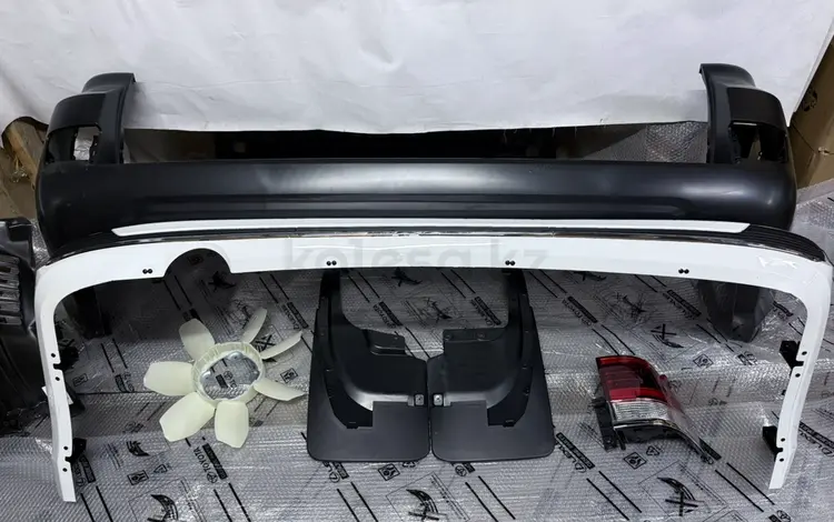 Бампер задний на Toyota за 45 000 тг. в Алматы