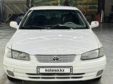 Toyota Camry 1999 года за 2 000 000 тг. в Семей