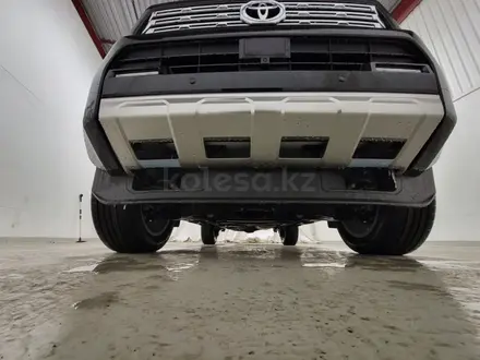 Toyota 4Runner 2026 года за 40 850 000 тг. в Семей – фото 3