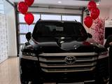 Toyota Land Cruiser 2023 года за 62 500 000 тг. в Астана