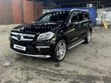 Mercedes-Benz GL 500 2014 годаfor19 500 000 тг. в Алматы